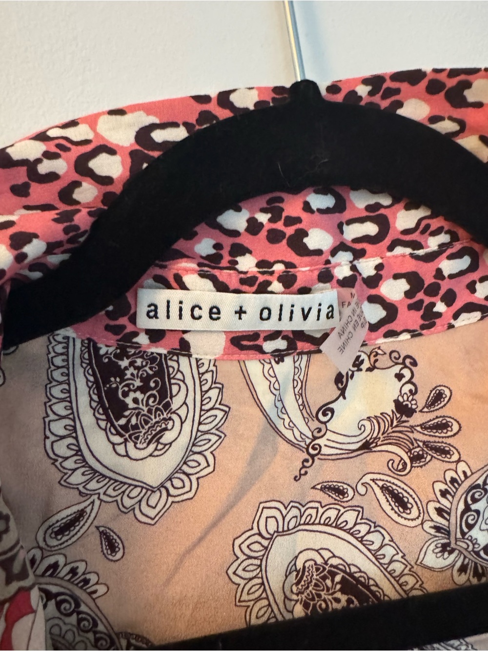 Alice + Olivia 100% Silk Patchwork Paisley Blouse – Size Small - Picture 4 of 6